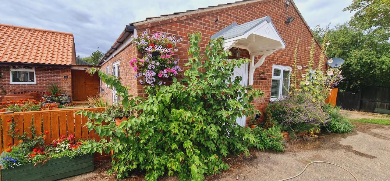 Sherwood Bungalow 3 Bedroom Entire Property Boston Exterior foto